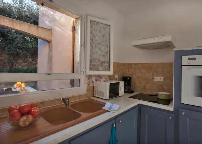 Domaine Bollaccia - Casa Ostriconi Appartamento *